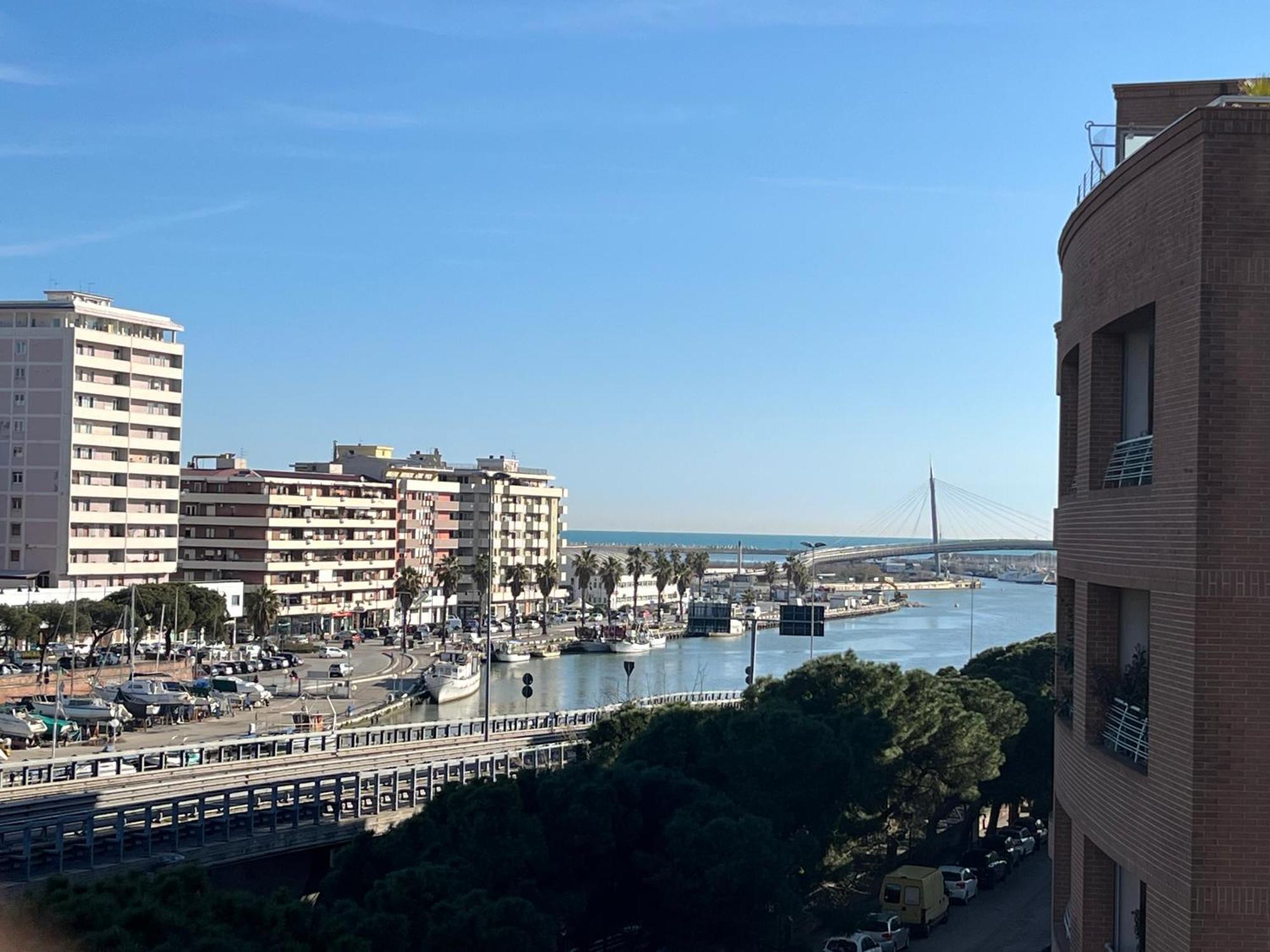 B&B Del Porto Пескара Экстерьер фото